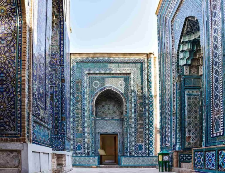 Famous Moroccan Buildings showcasing iconic Moroccan architecture